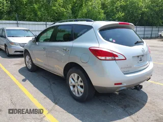 2013 Nissan Murano S z VIN JN8AZ1MW9DW318446, wystawiony jako IAAI lot #42448596 z przebiegiem 183 499 mil mil oraz . Historia ofert i sprzedaży dostępna na DreamBid. Obrazek 3.