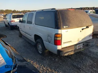 2005 GMC Yukon XL SLT with VIN 1GKEC16Z75J100207, listed as a IAAI auction lot 41460370 with 1 mi miles. Bid and sale history available at carsss.com. Image 3.