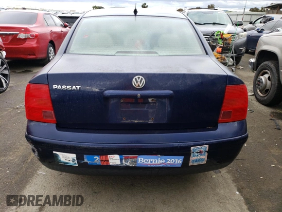 2000 Volkswagen Passat with VIN WVWMA23B9YP355680, listed as a Copart auction lot 45560034 with 82,100 mi miles and Salvage title. Bid and sale history available at DreamBid. Image 6.