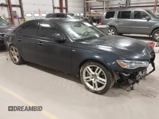 2016 Audi A6 Premium Plus z VIN WAUGFAFC9GN121205, wystawiony jako IAAI lot #41770789 z przebiegiem 131 480 mil mil oraz . Historia ofert i sprzedaży dostępna na DreamBid. Obrazek 1.