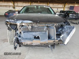 2019 Chrysler 300 Limited with VIN 2C3CCAEG3KH555818, listed as a Copart auction lot 49252595 with 71,876 mi miles and Salvage Title. Bid and sale history available at DreamBid. Image 5.