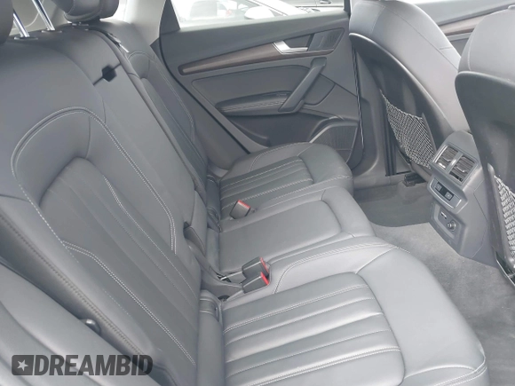 2023 Audi Q5 S line Premium Plus z VIN WA1EAAFY4P2175625, wystawiony jako IAAI lot #41483936 z przebiegiem 14 311 mil mil oraz . Historia ofert i sprzedaży dostępna na DreamBid. Obrazek 8.