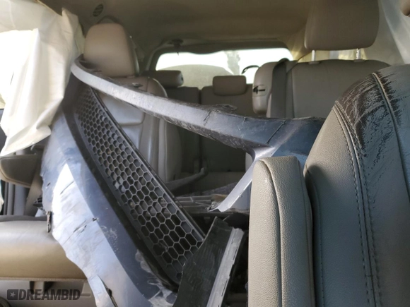 2015 Toyota Sienna XLE with VIN 5TDYK3DC8FS654883, listed as a Copart auction lot 84719274 with 0 mi miles and Salvage Title. Bid and sale history available at carsss.com. Image 10.
