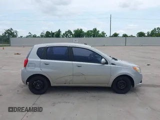 2009 Chevrolet Aveo 1LT with VIN KL1TD66E89B305116, listed as a IAAI auction lot 42145793 with 83,691 mi miles and . Bid and sale history available at DreamBid. Image 5.