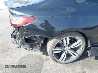 2021 BMW M4 Competition z VIN WBS33AZ01MCH15687, wystawiony jako IAAI lot #42040926 z przebiegiem 44 759 mil mil oraz . Historia ofert i sprzedaży dostępna na DreamBid. Obrazek 17.