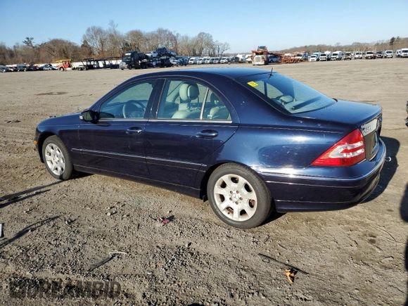 2005 Mercedes-Benz C 240 with VIN WDBRF81J75F601811, listed as a Copart auction lot 48210795 with 59,454 mi miles and Clean Title. Bid and sale history available at DreamBid. Image 2.