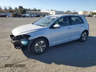 2017 Volkswagen Golf SE с VIN WVWKR7AU7HW954312, выставлен на аукционе Copart как лот 78956904 с пробегом 42 443 миль миль и Списание • Salvage title. История ставок и продаж доступна на DreamBid. Изображение 1.