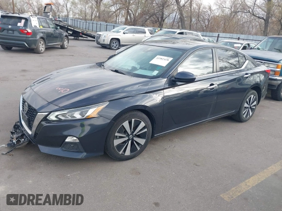 2021 Nissan Altima 2.5 SV with VIN 1N4BL4DV0MN318955, listed as a IAAI auction lot 41982428 with 66,766 mi miles. Bid and sale history available at carsss.com. Image 2.