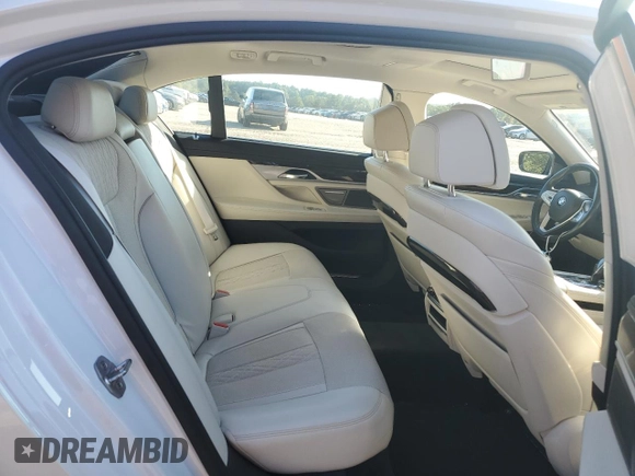 2016 BMW 7 Series 740i with VIN WBA7E2C54GG547970, listed as a Copart auction lot 71097393 with 60,464 mi miles. Bid and sale history available at carsss.com. Image 10.