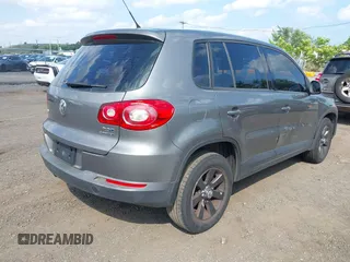 2010 Volkswagen Tiguan S with VIN WVGBV7AX8AW526711, listed as a IAAI auction lot 42735039 with 149,436 mi miles and . Bid and sale history available at DreamBid. Image 4.