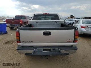 2007 GMC Sierra 1500 Classic SLT with VIN 2GTEK19Z371137665, listed as a Copart auction lot 75189474 with 271,832 mi miles and Salvage Title. Bid and sale history available at carsss.com. Image 6.