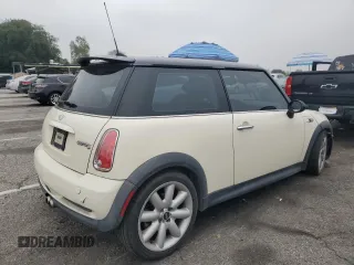 2006 MINI Hardtop S z VIN WMWRE33566TJ34940, wystawiony jako Copart lot #54348295 z przebiegiem 67 435 mil mil oraz Szkoda całkowita • Salvage title. Historia ofert i sprzedaży dostępna na DreamBid. Obrazek 3.