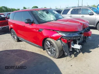 2024 Land Rover Range Rover Sport SE z VIN SAL1P9EU6RA418160, wystawiony jako IAAI lot #42022750 z przebiegiem Nie podano mil oraz . Historia ofert i sprzedaży dostępna na DreamBid. Obrazek 1.