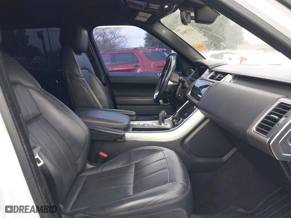 2019 Land Rover Range Rover Sport HSE with VIN SALWR2RV4KA418156, listed as a IAAI auction lot 41378911 with 104,547 mi miles. Bid and sale history available at carsss.com. Image 5.