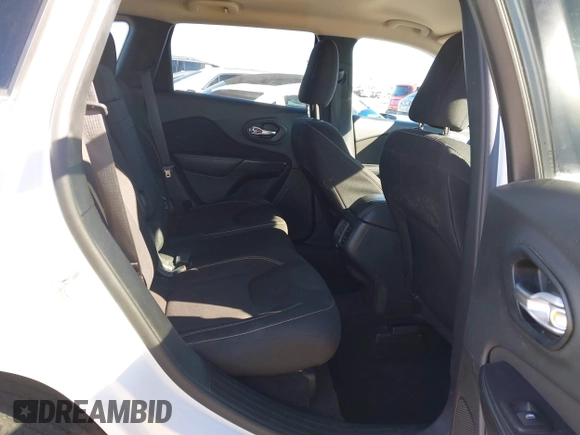 2016 Jeep Cherokee Altitude with VIN 1C4PJLCB6GW200348, listed as a IAAI auction lot 40791569 with 95,600 mi miles. Bid and sale history available at carsss.com. Image 8.