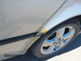 2001 Saab 9-3 z VIN YS3DF55K012001252, wystawiony jako IAAI lot #41852172 z przebiegiem 149 772 mil mil oraz . Historia ofert i sprzedaży dostępna na DreamBid. Obrazek 6.