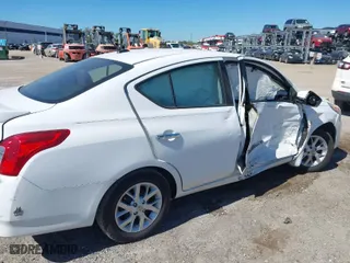 2017 Nissan Versa Sedan SV with VIN 3N1CN7AP7HL840054, listed as a IAAI auction lot 41828247 with 45,980 mi miles. Bid and sale history available at carsss.com. Image 6.