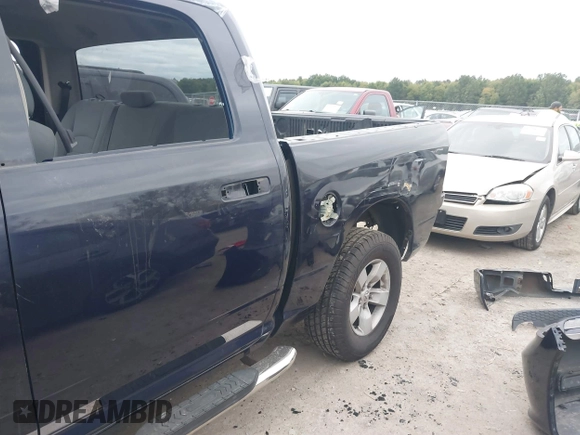 2018 Ram 1500 Express z VIN 1C6RR7KG3JS257506, wystawiony jako IAAI lot #40499292 z przebiegiem 191 174 mil mil oraz . Historia ofert i sprzedaży dostępna na DreamBid. Obrazek 19.