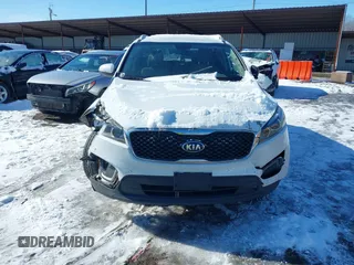 2017 Kia Sorento LX with VIN 5XYPG4A33HG268217, listed as a IAAI auction lot 41595753 with 1 mi miles. Bid and sale history available at carsss.com. Image 12.