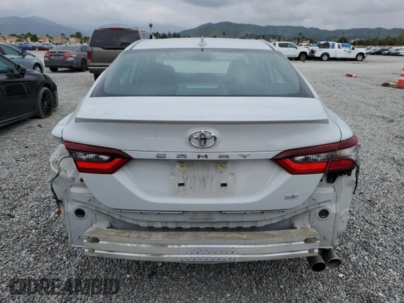 2022 Toyota Camry SE with VIN 4T1G11AK0NU002196, listed as a Copart auction lot 52739605 with 47,586 mi miles and Salvage Title. Bid and sale history available at DreamBid. Image 6.