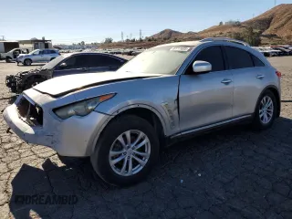 2010 Infiniti FX z VIN JN8AS1MW3AM851601, wystawiony jako Copart lot #87711635 z przebiegiem Nie podano mil oraz Tytuł czysty. Historia ofert i sprzedaży dostępna na DreamBid. Obrazek 1.