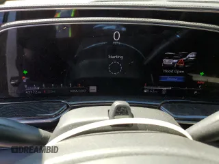 2022 Cadillac Escalade Premium Luxury z VIN 1GYS4CKL5NR169112, wystawiony jako Copart lot #45612055 z przebiegiem 43 772 mil mil oraz Szkody całkowita. Historia ofert i sprzedaży dostępna na DreamBid. Obrazek 9.