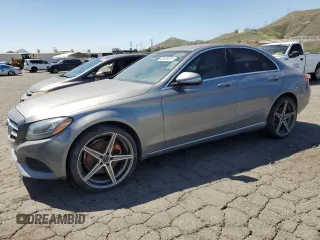 2015 Mercedes-Benz C-Class C 300 Luxury with VIN 55SWF4KB3FU022078, listed as a Copart auction lot 52829375 with 98,288 mi miles and Clean Title. Bid and sale history available at carsss.com. Image 1.