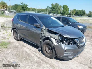 2020 Nissan Rogue S with VIN 5N1AT2MT9LC807935, listed as a IAAI auction lot 40378252 with 76,624 mi miles. Bid and sale history available at carsss.com. Image 1.