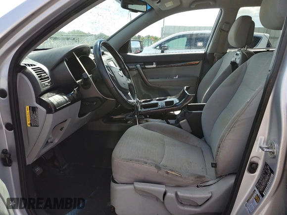 2015 Kia Sorento LX with VIN 5XYKT4A61FG640165, listed as a Copart auction lot 54720075 with 183,119 mi miles and Salvage Title. Bid and sale history available at carsss.com. Image 7.