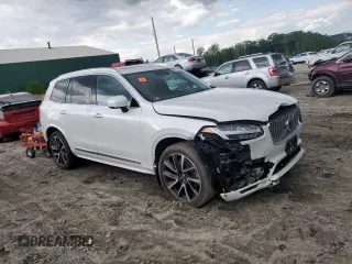 2021 Volvo XC90 Inscription Expression with VIN YV4BR00K6M1732145, listed as a Copart auction lot 53421703 with 28,301 mi miles. Bid and sale history available at carsss.com. Image 4.