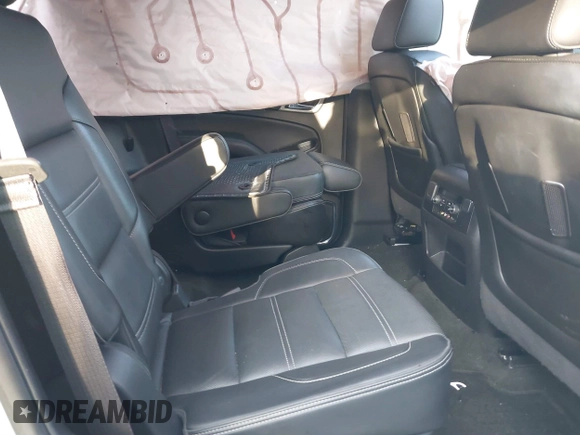 2016 GMC Yukon Denali with VIN 1GKS1CKJ5GR160124, listed as a IAAI auction lot 41580408 with 177,560 mi miles. Bid and sale history available at carsss.com. Image 8.