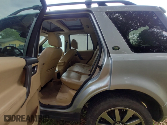 2008 Land Rover LR2 HSE with VIN SALFT24N78H108754, listed as a IAAI auction lot 42234738 with 164,668 mi miles and . Bid and sale history available at DreamBid. Image 6.