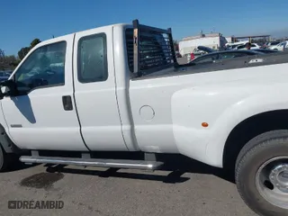 2007 Ford Super Duty F-250 XL with VIN 1FTSX20P77EA67625, listed as a IAAI auction lot 41666904 with 232,474 mi miles. Bid and sale history available at carsss.com. Image 14.