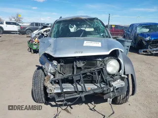 2004 Jeep Liberty Sport with VIN 1J4GL48K84W145318, listed as a IAAI auction lot 41885018 with 174,041 mi miles. Bid and sale history available at carsss.com. Image 11.