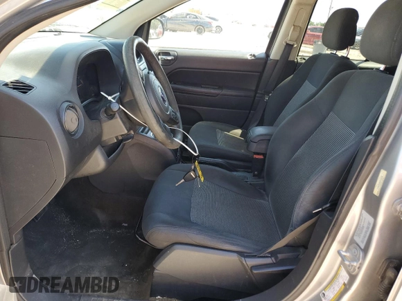 2016 Jeep Compass Sport с VIN 1C4NJCBA8GD742790, выставлен на аукционе Copart как лот 57588465 с пробегом 141 196 миль миль и Списание • Salvage title. История ставок и продаж доступна на DreamBid. Изображение 7.