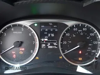 2022 Nissan Versa S z VIN 3N1CN8DV2NL821813, wystawiony jako IAAI lot #42163493 z przebiegiem 88 645 mil mil oraz . Historia ofert i sprzedaży dostępna na DreamBid. Obrazek 7.
