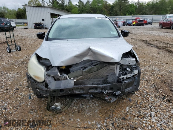 2012 Ford Focus SE z VIN 1FAHP3K26CL422264, wystawiony jako Copart lot #50735395 z przebiegiem 175 827 mil mil oraz Szkoda całkowita • Salvage title. Historia ofert i sprzedaży dostępna na DreamBid. Obrazek 5.