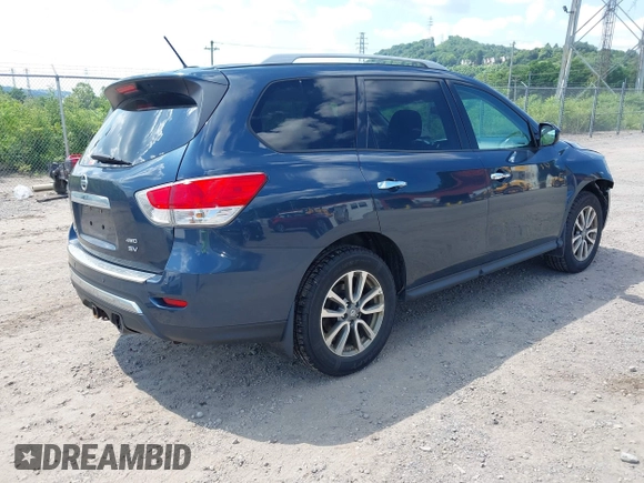 2014 Nissan Pathfinder S with VIN 5N1AR2MM4EC683874, listed as a IAAI auction lot 42663072 with 166,028 mi miles and . Bid and sale history available at DreamBid. Image 4.