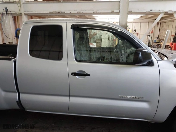 2009 Toyota Tacoma with VIN 5TETX22N69Z602802, listed as a IAAI auction lot 40857452 with 102,728 mi miles. Bid and sale history available at carsss.com. Image 13.