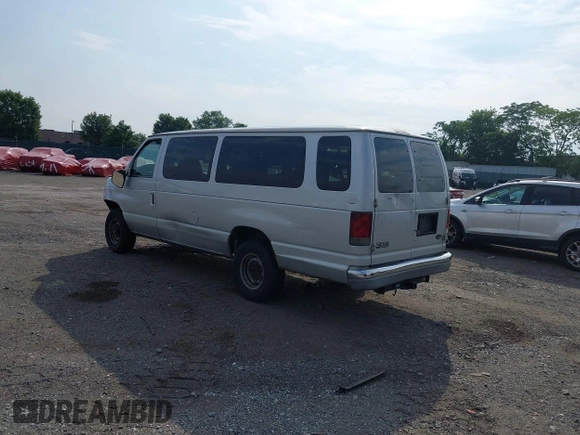 2002 Ford Econoline Passenger XL с VIN 1FBSS31L22HB33221, выставлен на аукционе IAAI как лот 42613580 с пробегом 196 057 миль миль и . История ставок и продаж доступна на DreamBid. Изображение 3.