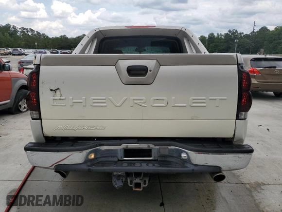 2005 Chevrolet Avalanche LT with VIN 3GNEC12Z05G182310, listed as a Copart auction lot 57424735 with 284,130 mi miles and Salvage title. Bid and sale history available at DreamBid. Image 6.