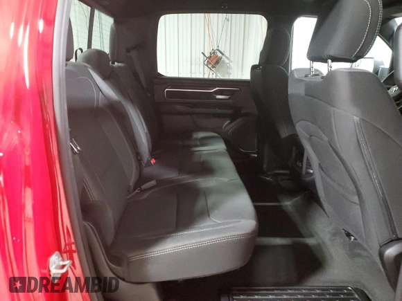 2024 Ram 1500 Big Horn z VIN 1C6SRFFT9RN211126, wystawiony jako Copart lot #52388145 z przebiegiem 15 020 mil mil oraz Szkoda całkowita • Salvage title. Historia ofert i sprzedaży dostępna na DreamBid. Obrazek 10.