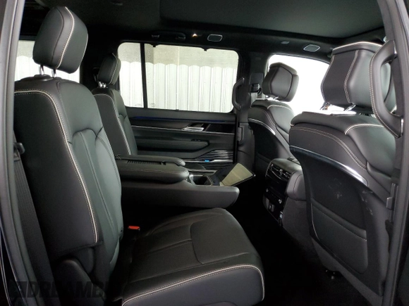 2024 Jeep Grand Wagoneer Series II Obsidian с VIN 1C4SJVFP8RS107239, выставлен на аукционе Copart как лот 75010214 с пробегом 429 миль миль и Чистый • Clean title. История ставок и продаж доступна на DreamBid. Изображение 11.