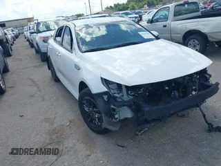 2019 Kia Optima LX z VIN 5XXGT4L33KG350520, wystawiony jako IAAI lot #42552108 z przebiegiem Nie podano mil oraz . Historia ofert i sprzedaży dostępna na DreamBid. Obrazek 1.
