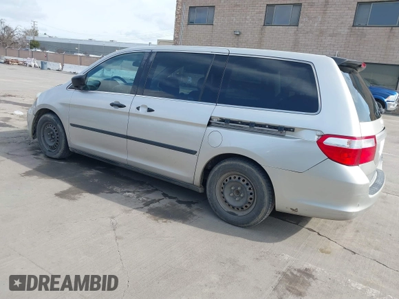 2005 Honda Odyssey LX with VIN 5FNRL38245B024753, listed as a IAAI auction lot 41839673 with 292,563 mi miles. Bid and sale history available at carsss.com. Image 3.