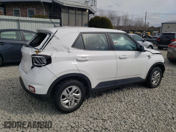 2024 Hyundai Venue SE with VIN KMHRB8A31RU287052, listed as a Copart auction lot 48958345 with 20,158 mi miles and Salvage Title. Bid and sale history available at DreamBid. Image 3.