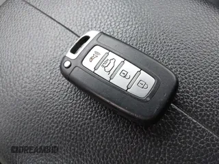 2012 Kia Sorento SX z VIN 5XYKWDA22CG196956, wystawiony jako IAAI lot #42212491 z przebiegiem 190 732 mil mil oraz . Historia ofert i sprzedaży dostępna na DreamBid. Obrazek 11.