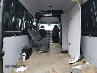 2017 Mercedes-Benz Sprinter Crew with VIN WD4FE8CD8HP574993, listed as a Copart auction lot 51812725 with 123,499 mi miles and Salvage Title. Bid and sale history available at carsss.com. Image 10.