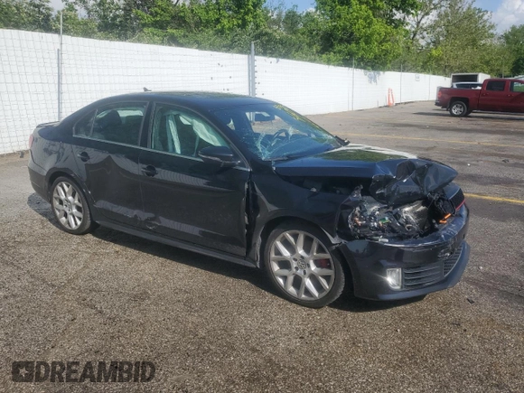 2014 Volkswagen Jetta GLI Edition 30 с VIN 3VW4S7AJ1EM311076, выставлен на аукционе Copart как лот 55305175 с пробегом 70 785 миль миль и Списание • Salvage title. История ставок и продаж доступна на DreamBid. Изображение 4.