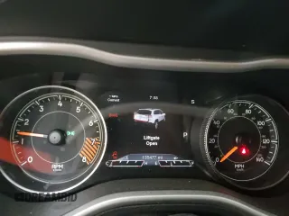 2015 Jeep Cherokee Trailhawk z VIN 1C4PJMBS9FW509642, wystawiony jako Copart lot #52385555 z przebiegiem 135 477 mil mil oraz Szkoda całkowita • Salvage title. Historia ofert i sprzedaży dostępna na DreamBid. Obrazek 9.